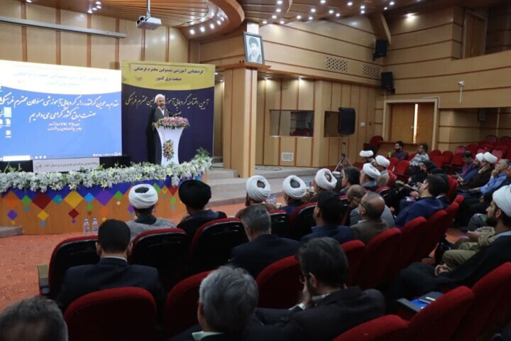 امام جمعه ایلام: کار فرهنگی، مقدمه تحقق عدالت و پیشرفت است