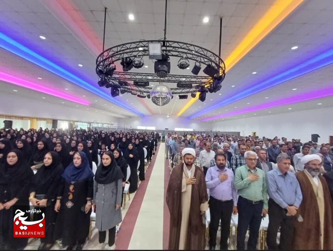 معلمان پرورش‌دهنده نسلی امیدوار، متعهد و اهل تفکر هستند +عکس