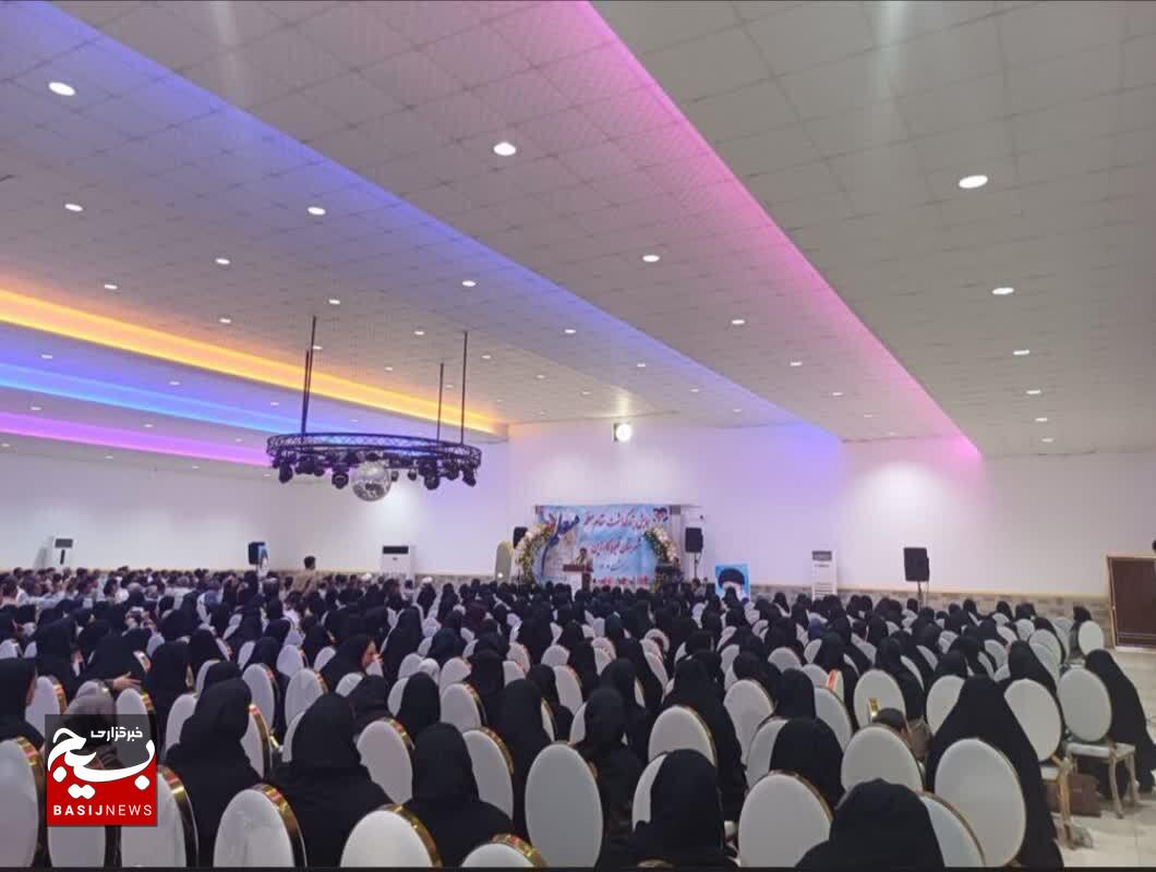 معلمان پرورش‌دهنده نسلی امیدوار، متعهد و اهل تفکر هستند +عکس