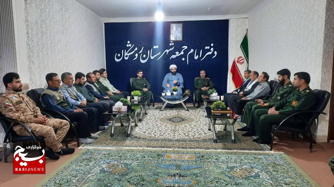 دیدار فرمانده سپاه رومشکان و گروه‌های جهادی با امام جمعه این شهرستان