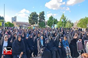 برگزاری همایش بزرگ بانوی کرامت در شهرستان نهاوند