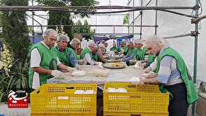 خدمت رسانی موکب خادم‌الرضا(ع) استان قزوین در صحن کوثر حرم رضوی 