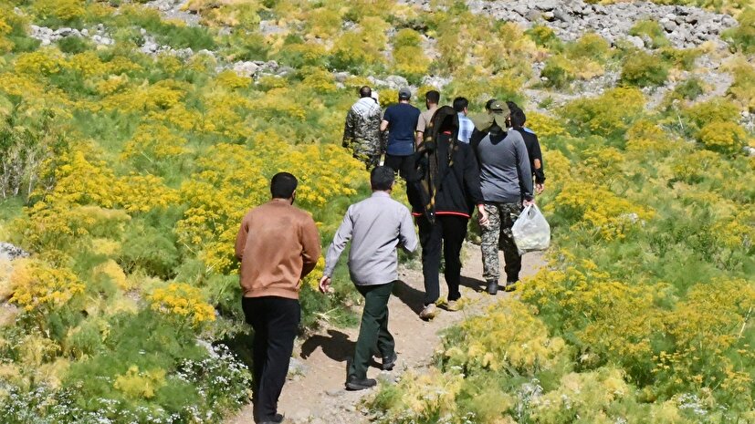 کوهنوردی کارکنان نمایندگی ولی فقیه در سپاه فتح در منطقه کوه گُل + (تصاویر)