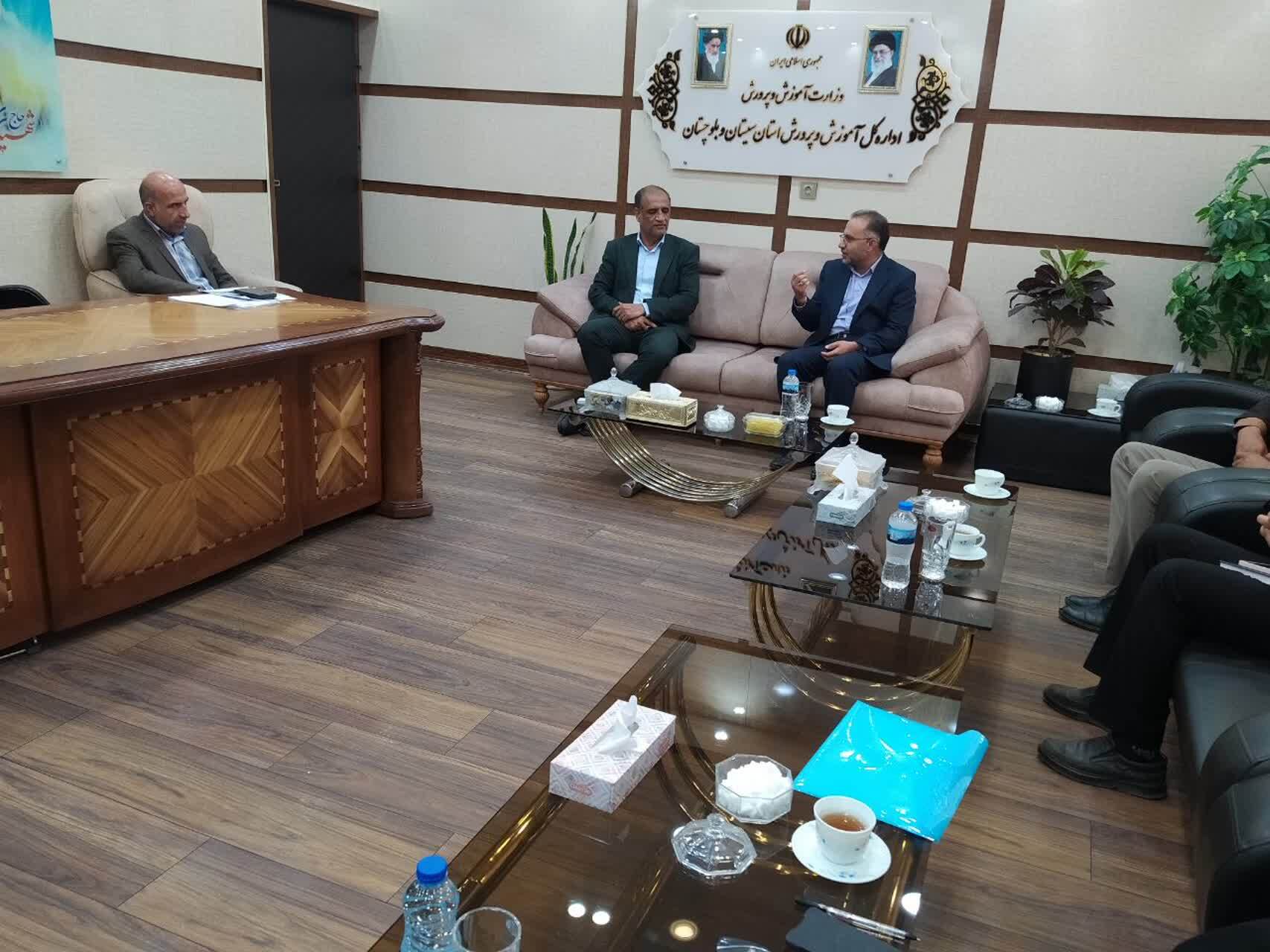سفر بسیج علمی در سیستان و بلوچستان و تقویت همکاری‌های علمی و فناوری با طرح