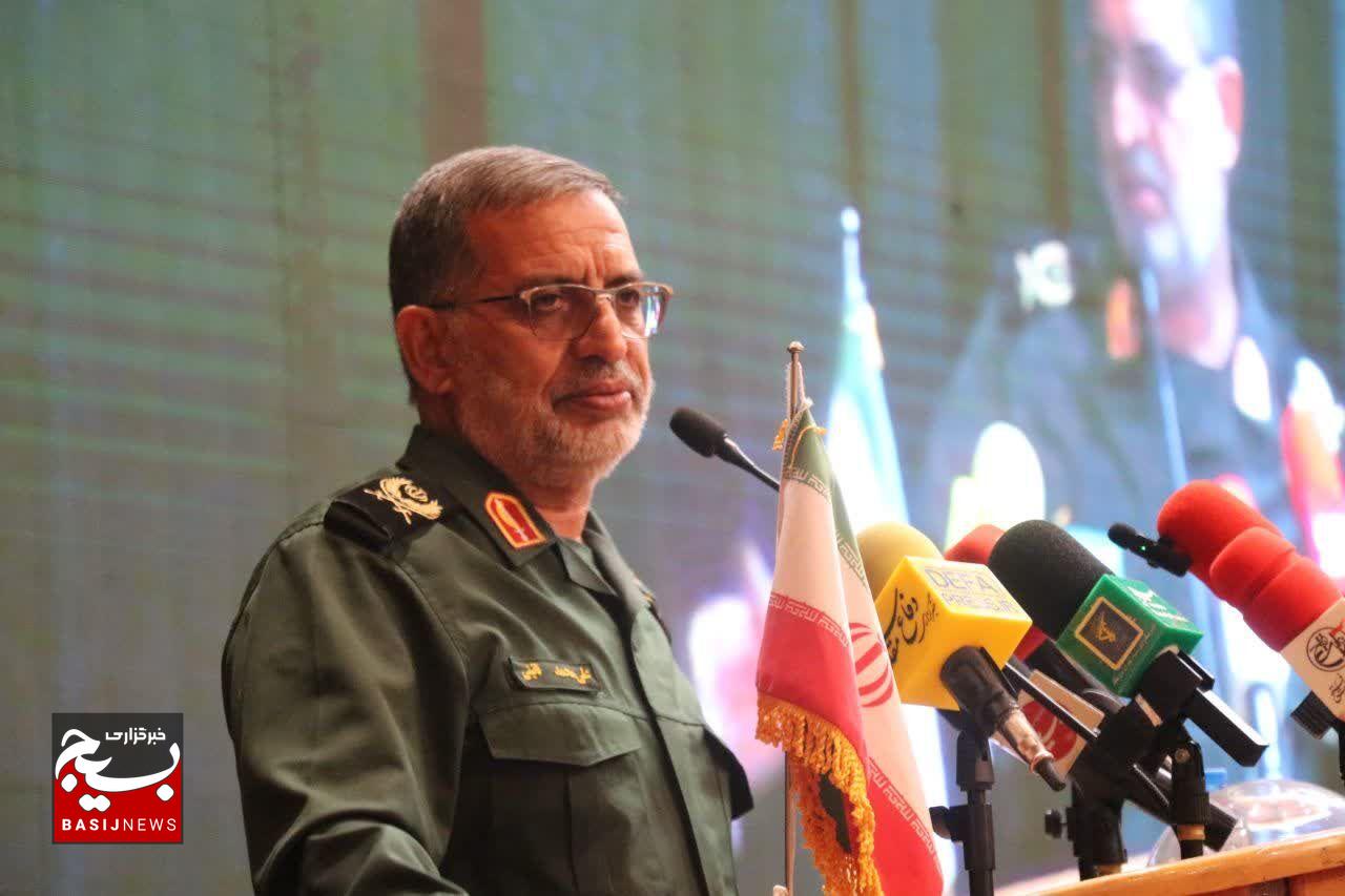 روابط عمومیها، افسران جنگ نرم و کلید تولید سرمایه اجتماعی در مقابله با دشمن روابط عمومیها، افسران جنگ نرم و کلید تولید سرمایه اجتماعی در مقابله با دشمن