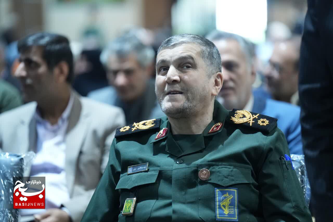 آیین اهدای ۱۰۰۰ سری جهیزیه به مددجویان در لرستان