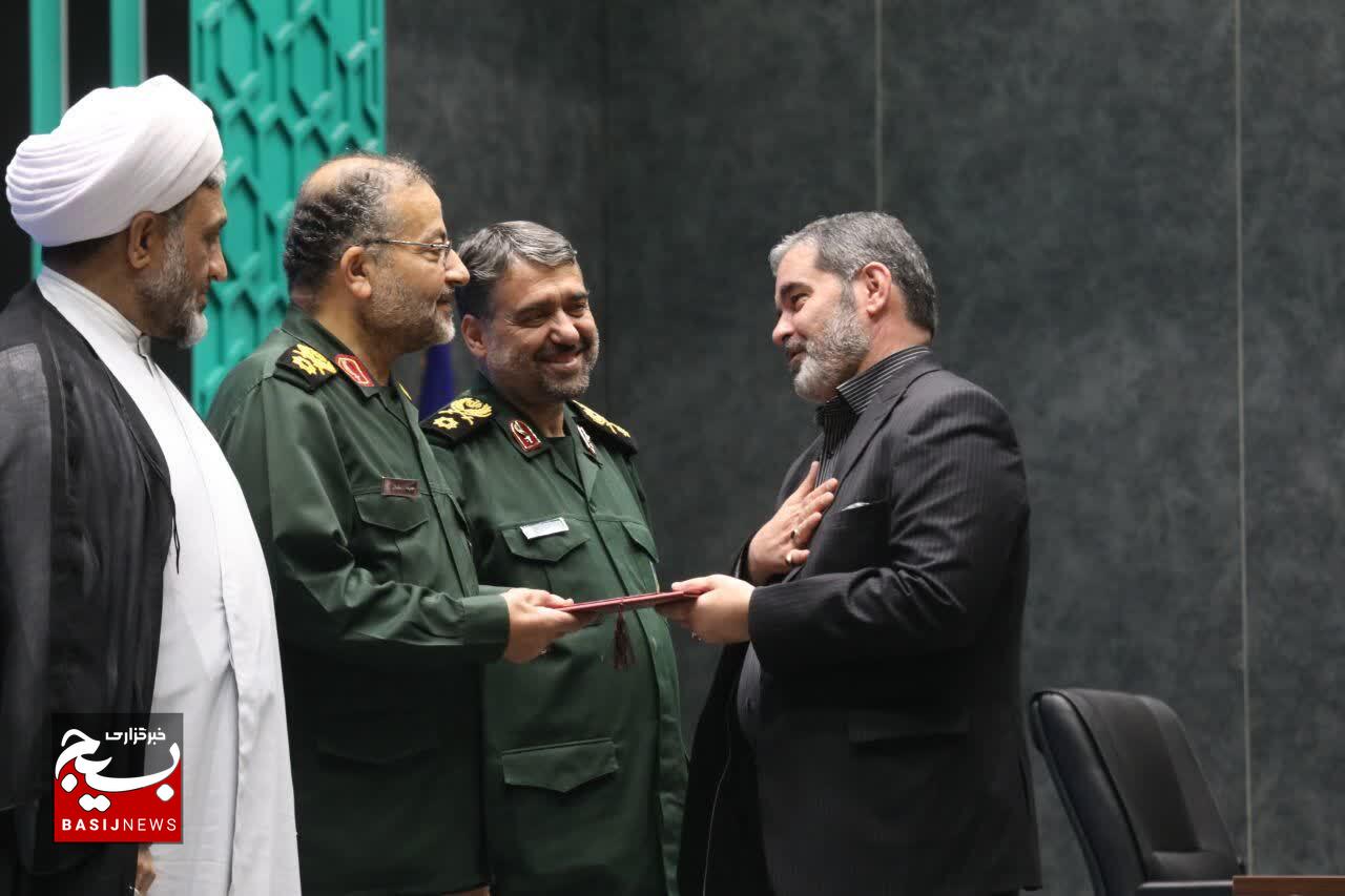 همایش تجلی اخلاص ویژه تجلیل از دست‌اندرکاران راهیان نور