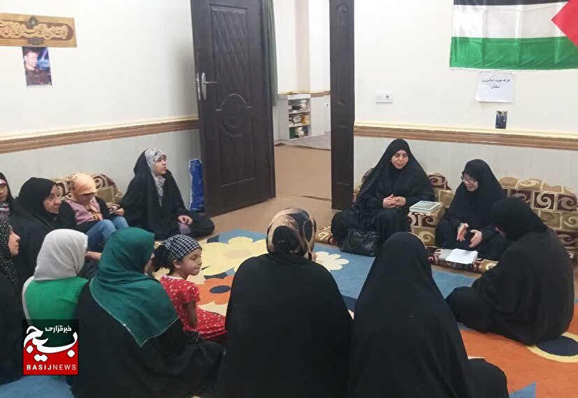کارگاه «هویت زن اسلامی» ویژه مادران منطقه گلدشت برگزار شد