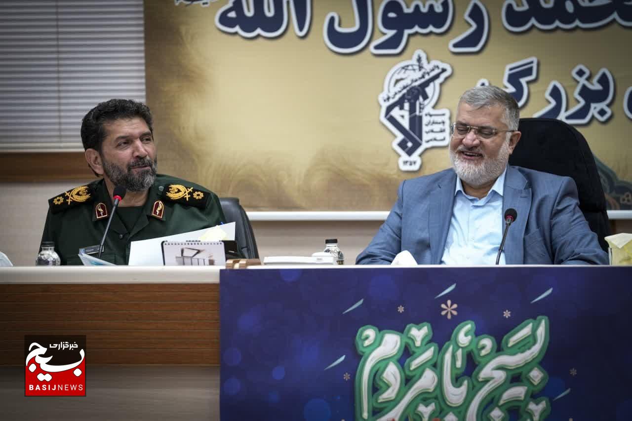 نشست صمیمی استاندار تهران و فرمانده انتظامی تهران با سردار حسن زاده فرمانده سپاه تهران بزرگ نشست صمیمی استاندار تهران و فرمانده انتظامی تهران با سردار حسن زاده فرمانده سپاه تهران بزرگ