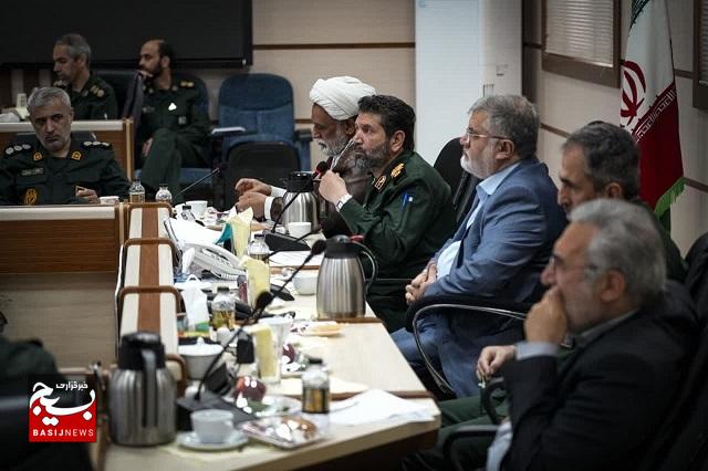 نشست صمیمی استاندار تهران و فرمانده انتظامی تهران با سردار حسن زاده فرمانده سپاه تهران بزرگ نشست صمیمی استاندار تهران و فرمانده انتظامی تهران با سردار حسن زاده فرمانده سپاه تهران بزرگ