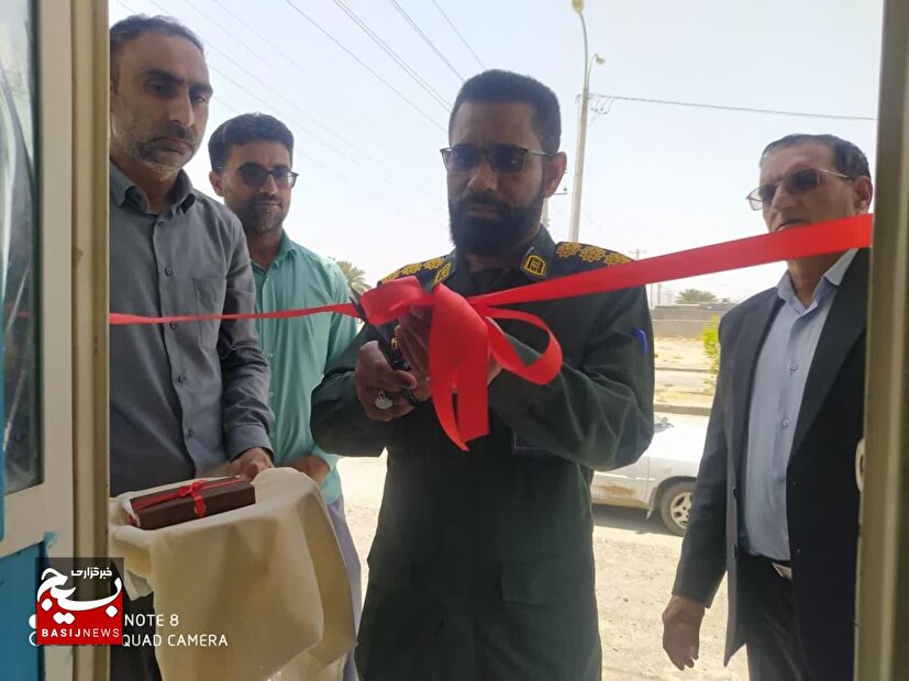 افتتاح طرح‌های اشتغال‌زایی بسیج سازندگی در منوجان کرمان
