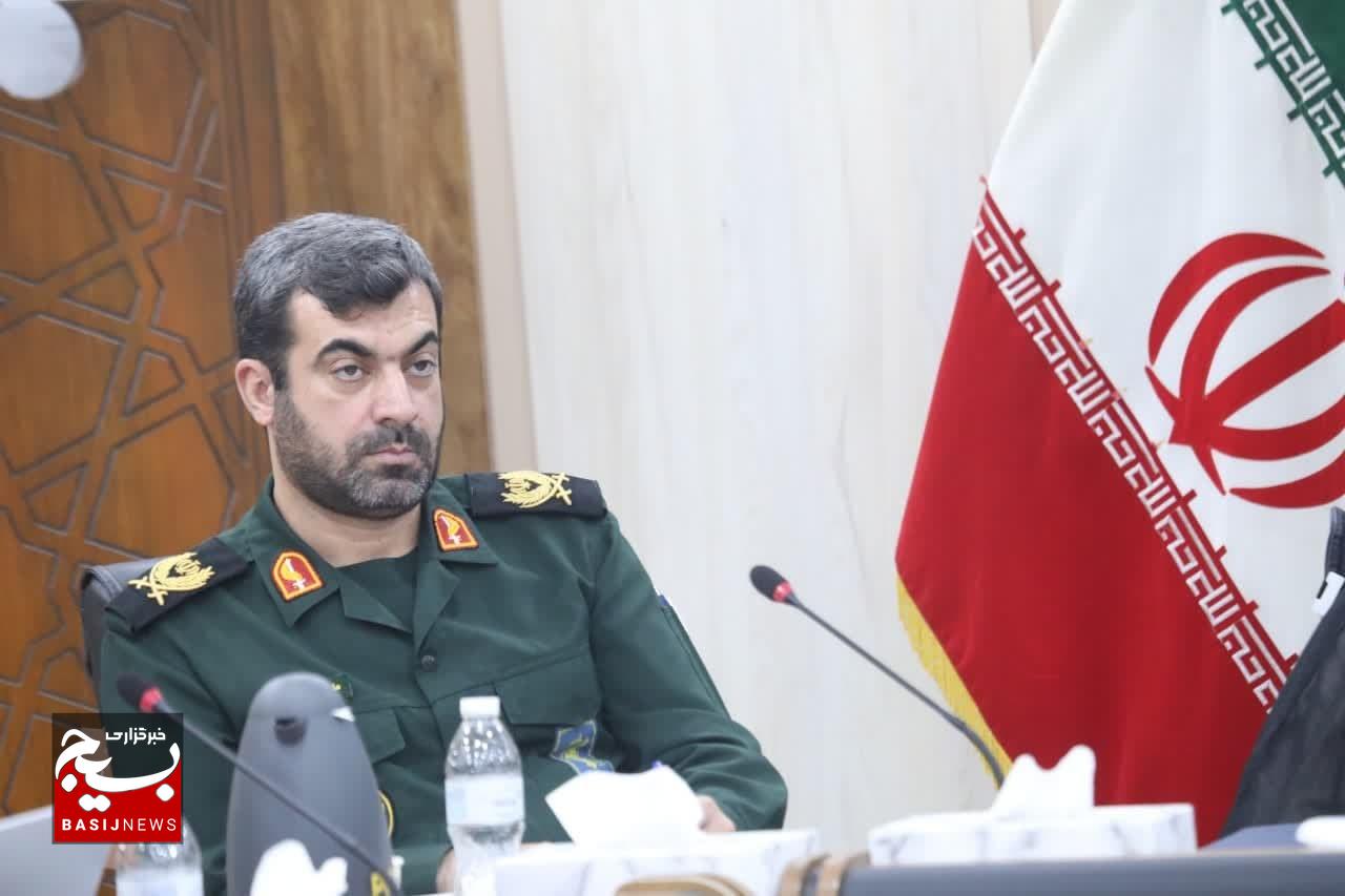 نشست «عطر ولایت» با حضور طلاب و روحانیون بسیج برگزار شد