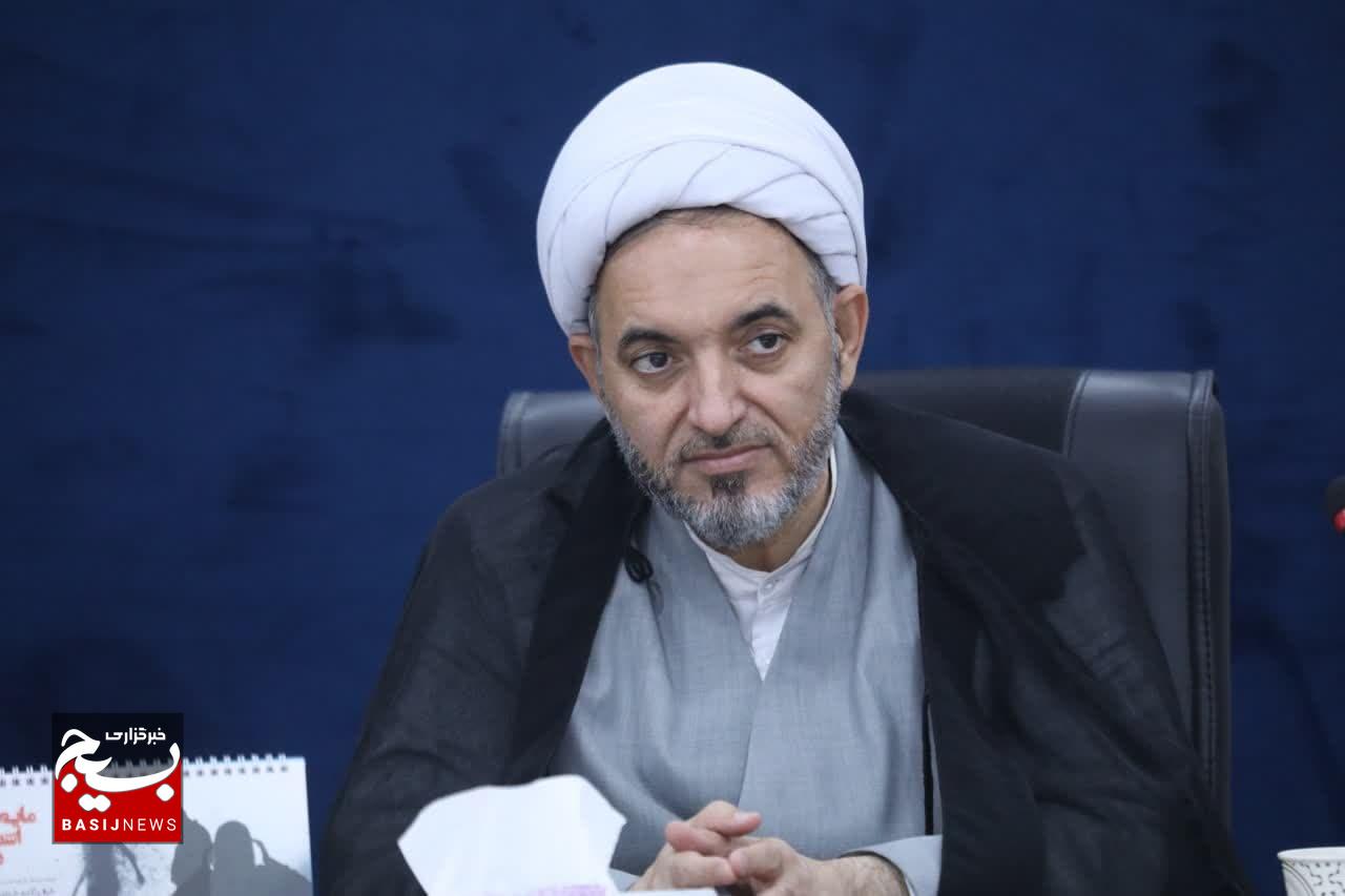 نشست «عطر ولایت» با حضور طلاب و روحانیون بسیج برگزار شد