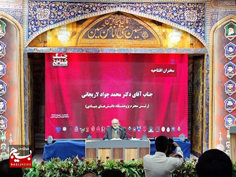 در مکتب مقاومت، مجاهدان در برابر سلطه‌طلبی ایستادگی می‌کنند