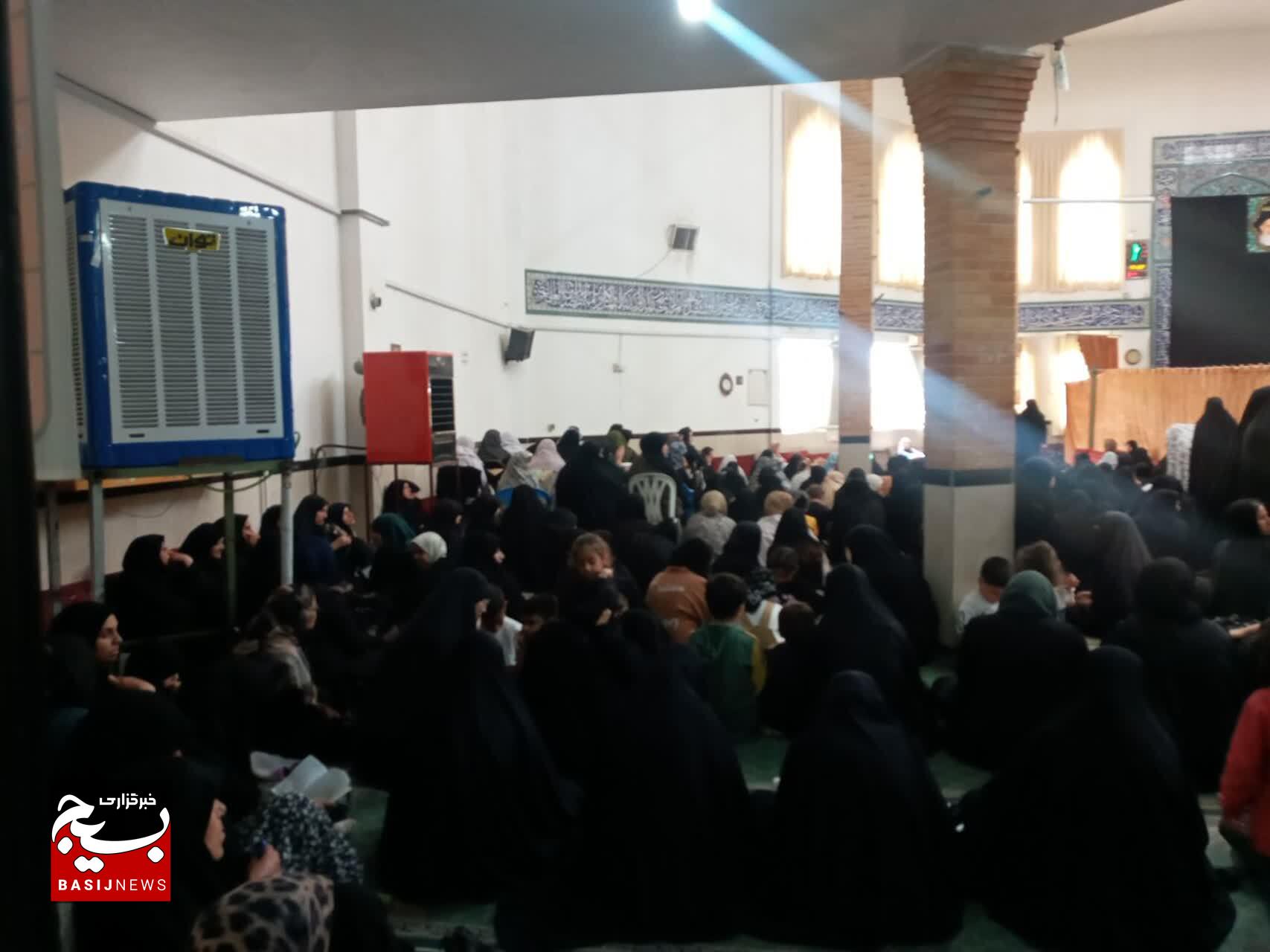 اجتماع عزاداران امام جعفر صادق علیه السلام در شهر مهرگان اجتماع عزاداران امام جعفر صادق علیه السلام در شهر مهرگان