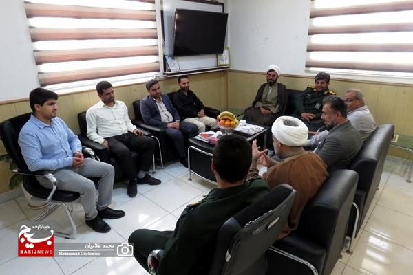 تجلیل رئیس شورا و شهردار کنگان از فرمانده سپاه کنگان