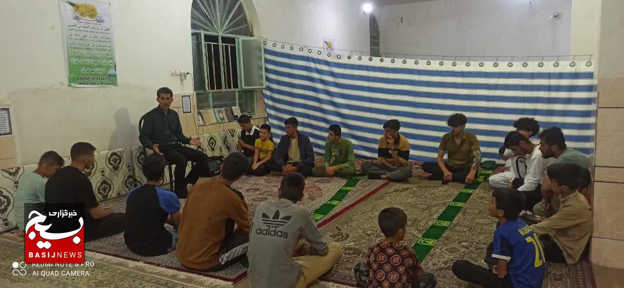 مراسم عزاداری شهادت امام صادق (ع) با حضور پرشور عزاداران در شهرستان دزپارت