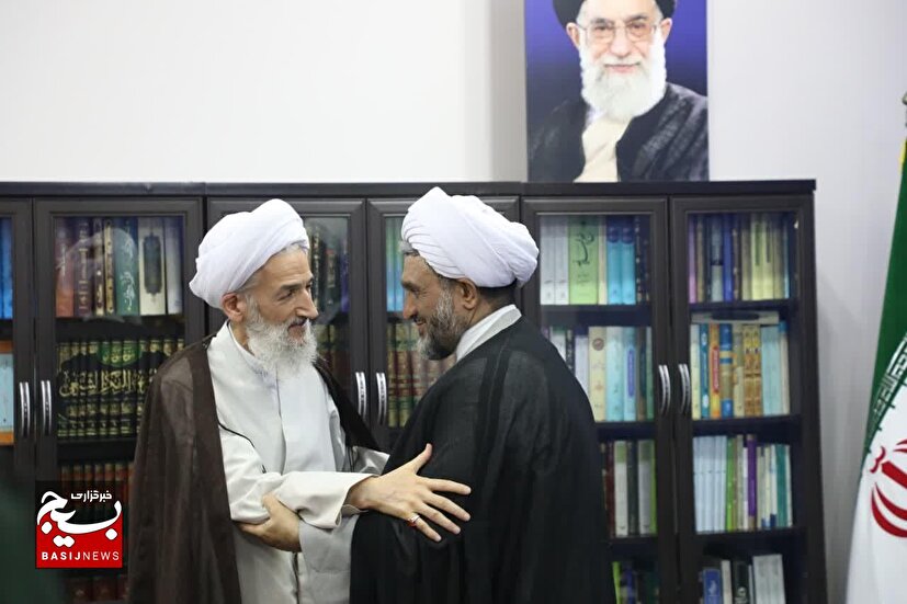 دیدار مسئول نمایندگی ولی فقیه در سازمان بسیج کشور  با آیت الله محمدی لائینی