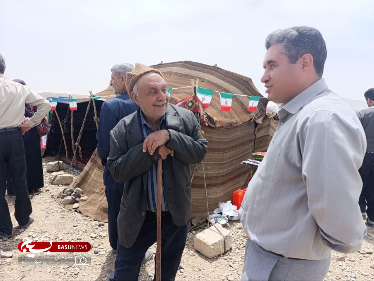 برگزاری نشست خبری در سیاه‌چادر عشایر با حضور مردم و اصحاب رسانه