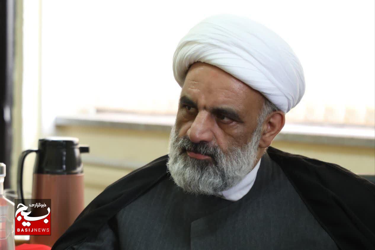 هفته عقیدتی سیاسی فرصتی برای تجدید میثاق با آرمان‌های انقلاب است