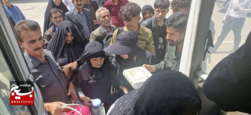 اعزام رزمندگان دفاع مقدس به مشهد مقدس