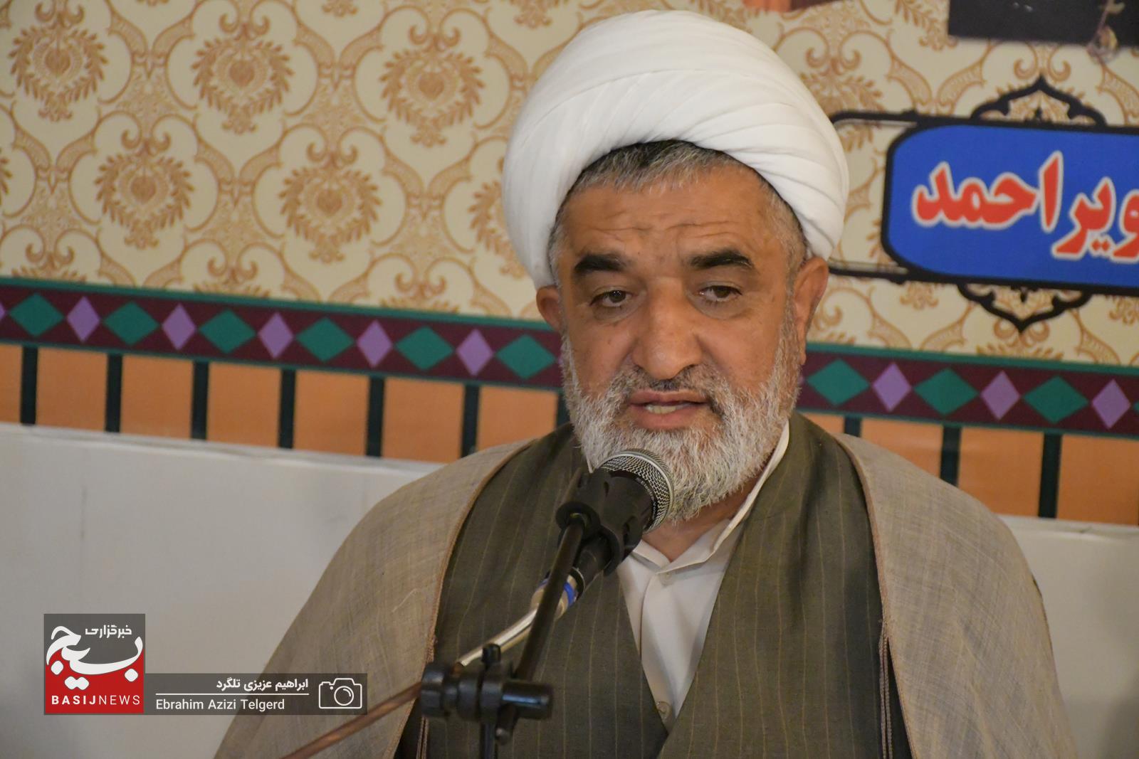 تجلیل از 36 مربی و معلم ناحیه مقاومت بسیج عشایری استان