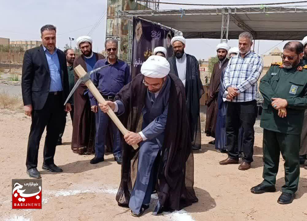 آیین کلنگ‌‌زنی مرکز پژوهشی و آموزشی شهید قنوتی در قم با حضور معاون هماهنگ‌کننده سازمان بسیج مستضعفین