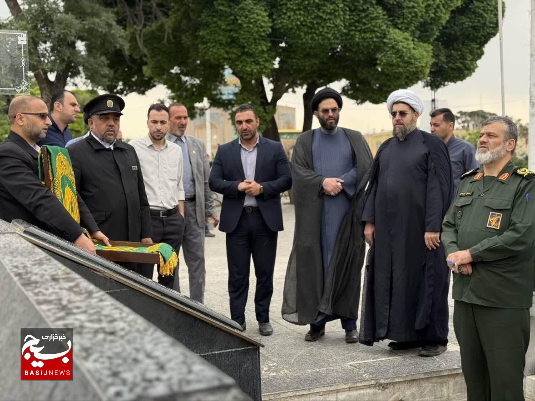 آئين غبارروبی در بارگاه ملكوتی شاهزاده حسین بن الرضا(علیه السلام)