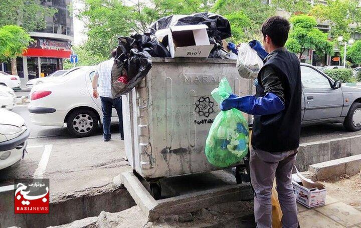 ساماندهی روزانه ۳۵۰ تن زباله در شهر اردبیل ساماندهی روزانه ۳۵۰ تن زباله در شهر اردبیل