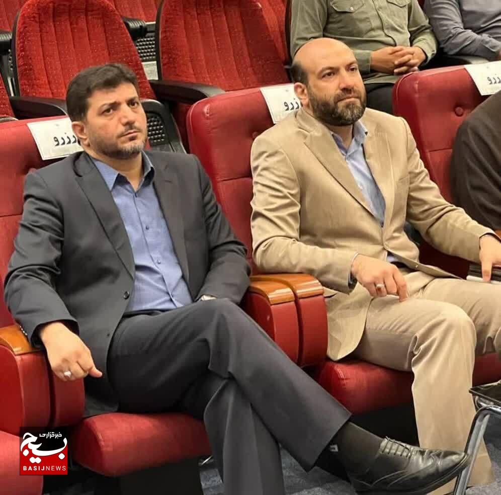 دانشگاه باید مرکز تبیین و پرورش نسل مؤمن و بصیر در تراز انقلاب باشد دانشگاه باید مرکز تبیین و پرورش نسل مؤمن و بصیر در تراز انقلاب باشد