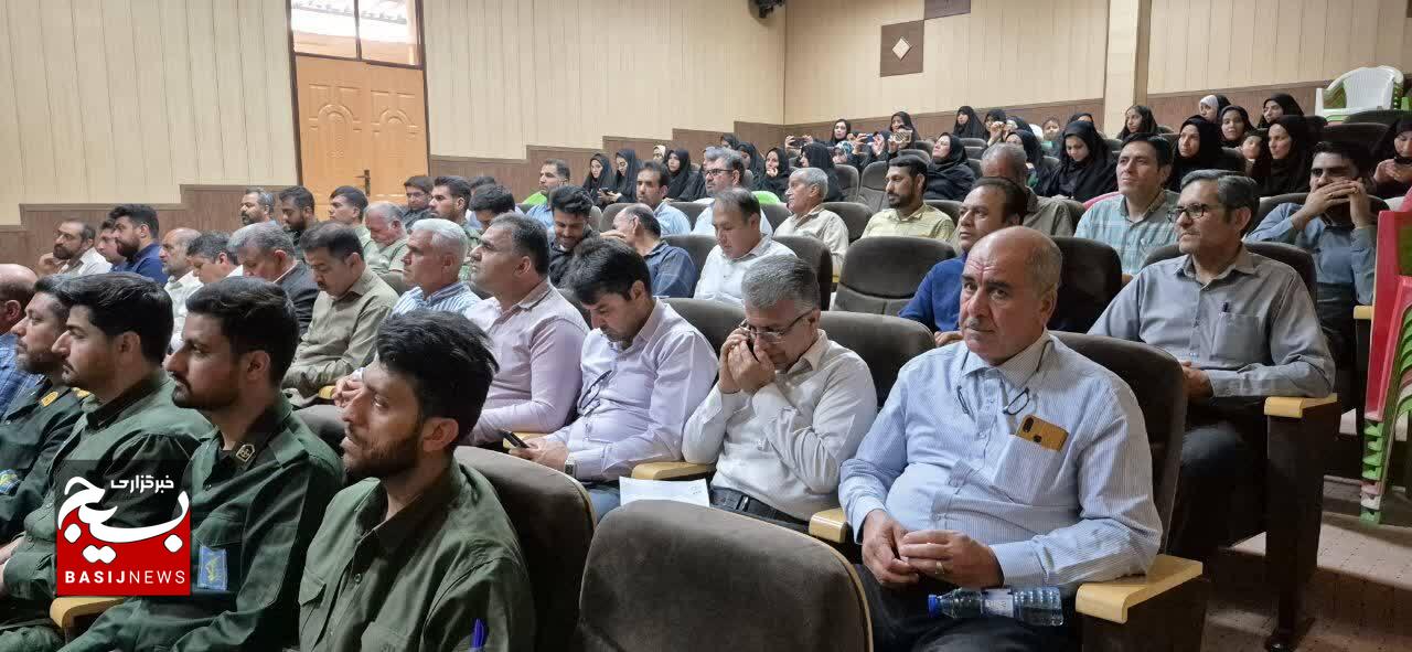 ولایت مدار بود سبب عاقبت بخیری شهید رییسی شد