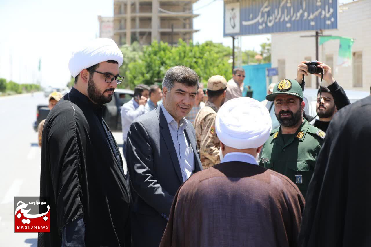 کاروان پیاده زائران مرقد امام راحل از آذربایجان شرقی وارد آبیک شدند