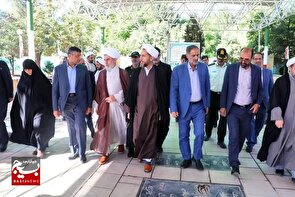 بررسی ساماندهی گلزارهای شهدا و خدمات به خانواده‌های شهدا و ایثارگران بوئین‌زهرا 