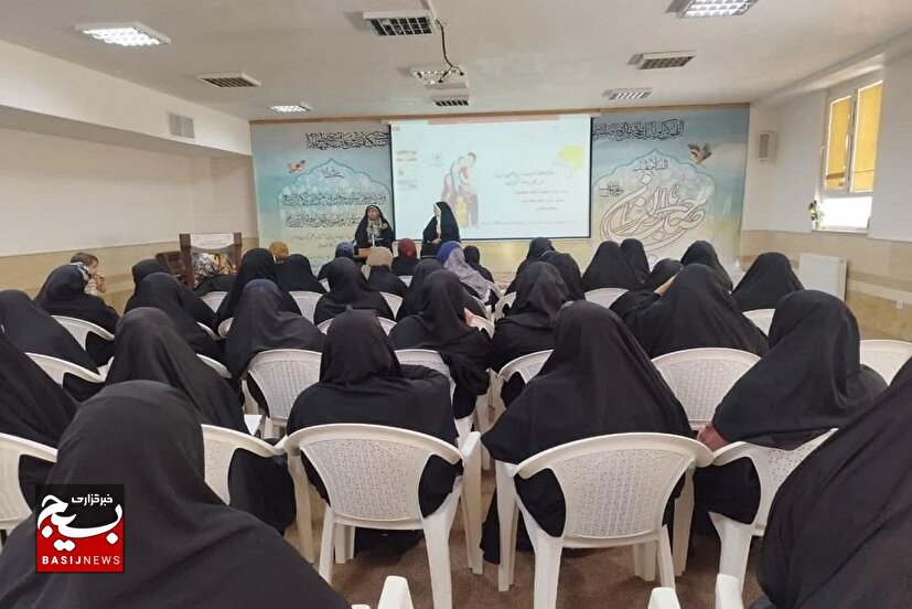 کرسی آزاداندیشی بامحوریت مادران و فرزندان در سرخه برگزار شد