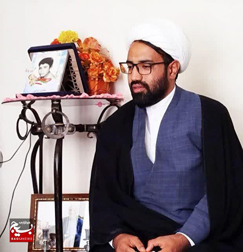 امام خمینی(ره)، پرچمدار استقلال و مقاومت در عصر استکبار