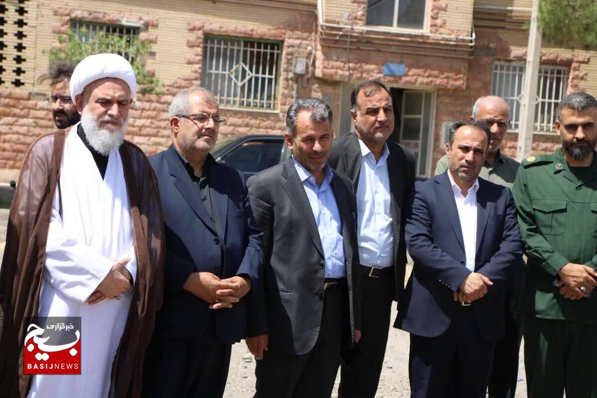 کلنگ مدرسه خیرساز ۱۲ کلاسه در محمدیه بر زمین خورد