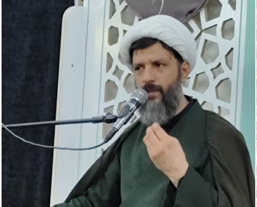 امام خمینی(ره) تاریخ‌ساز، مردمی و خدا باور بود