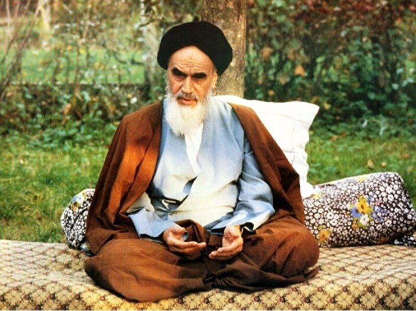 امام خمینی (ره) آغازگر تحول و صدای محرومان بود