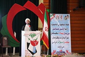 امام‌جمعه ایلام: تکریم مطالبه جدی فرزندان شهدا است