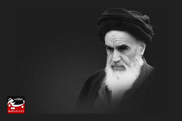 بازخوانی خاطرات ۲رزمنده دفاع مقدس از روز وداع با بنیانگذار انقلاب اسلامی بازخوانی خاطرات ۲رزمنده دفاع مقدس از روز وداع با بنیانگذار انقلاب اسلامی