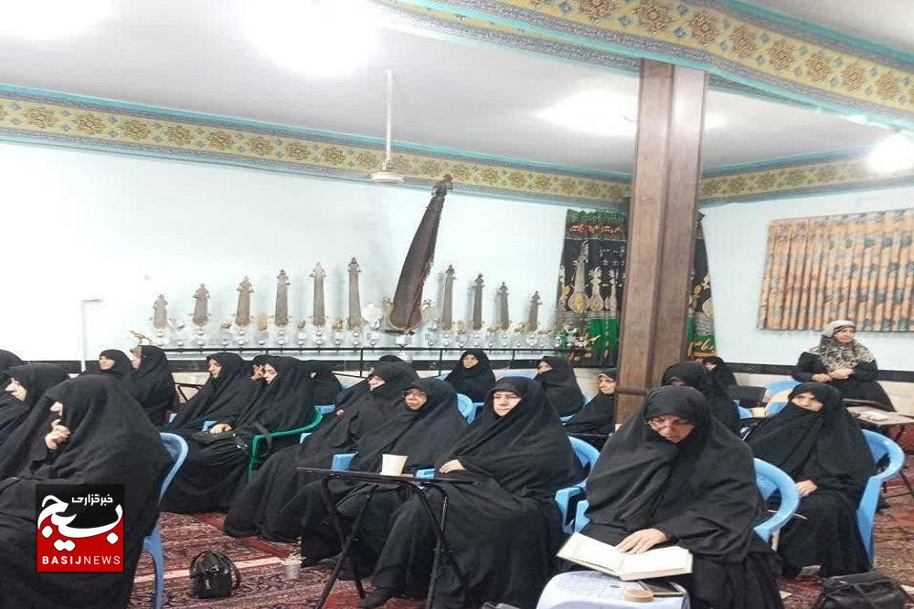 توزیع 600 عدد شعله زرد در ایستگاه صلواتی سرخه