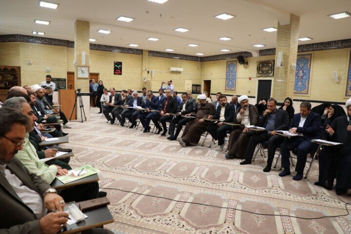 امام جمعه ایلام: سرمایه‌های اجتماعی با اجرای هوشمندانه امر به معروف تقویت می‌شود