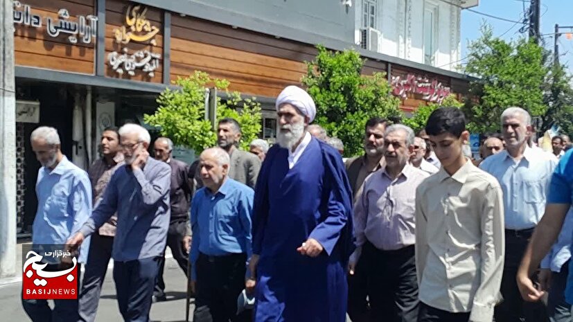 تظاهرات جمعه های خشم با حضور نمازگزاران نماز جمعه در تنکابن