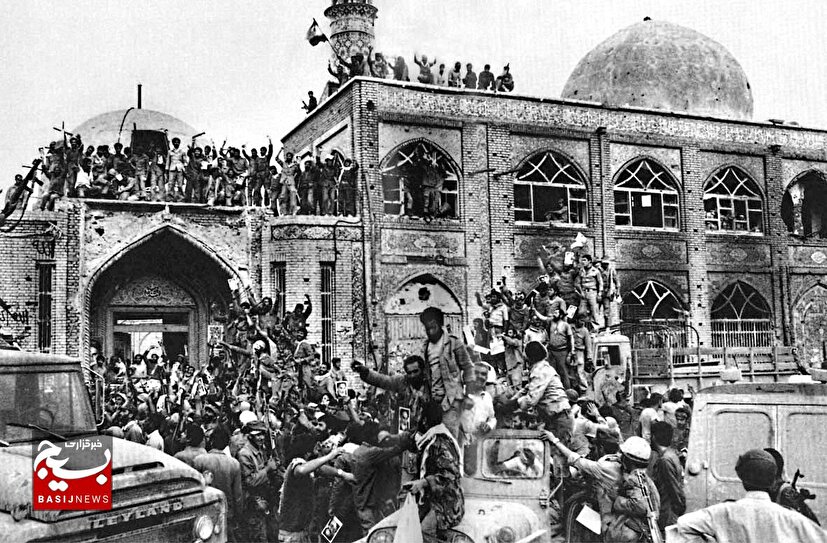 خرمشهر نماد آن است که اگر ایمان، وحدت و مردم‌باوری در کنار هم قرار گیرند، در پشتیبانی از ولایت فقیه هیچ دژ تسخیرناپذیری باقی نمی‌ماند