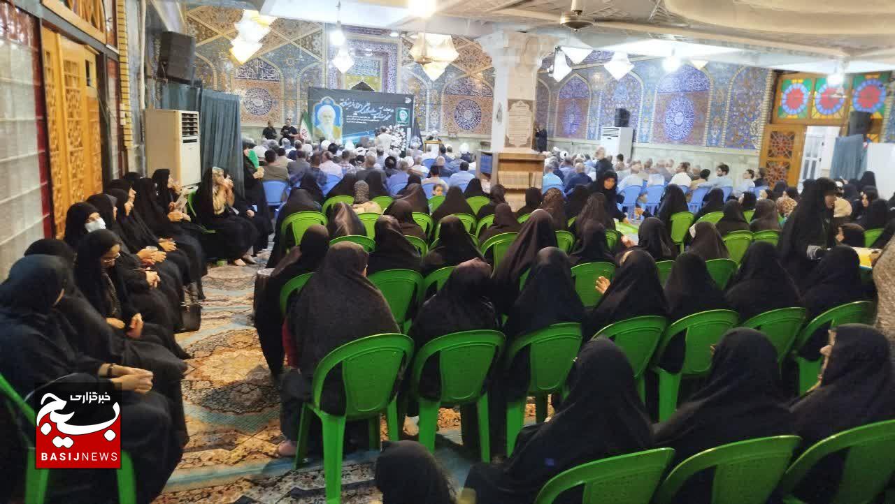 آیت‌الله امینیان در مسیر بصیرت و خدمت الگویی ماندگار برای روحانیت شد