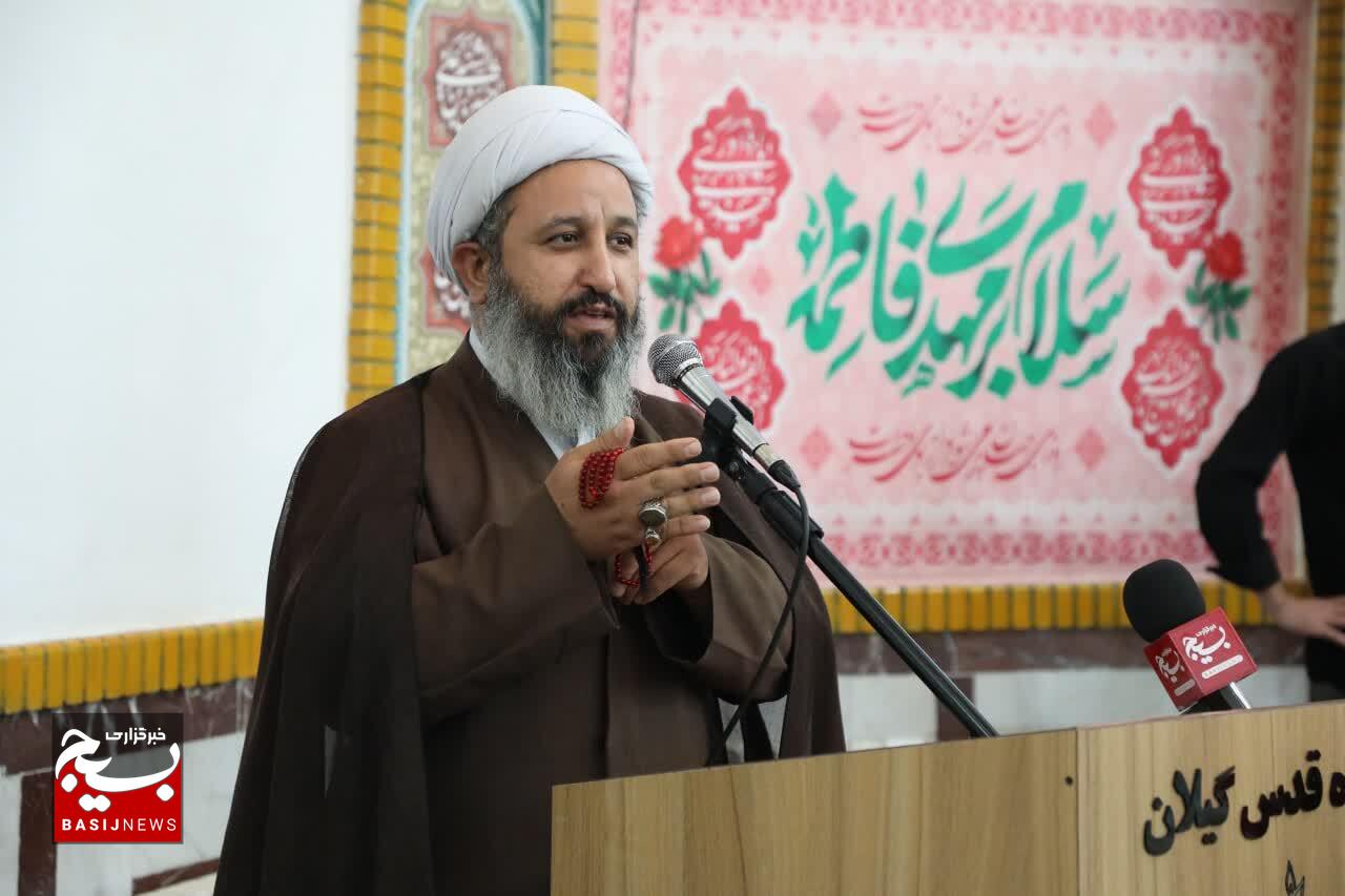 تجلیل از سربازان سادات سپاه قدس گیلان تجلیل از سربازان سادات سپاه قدس گیلان