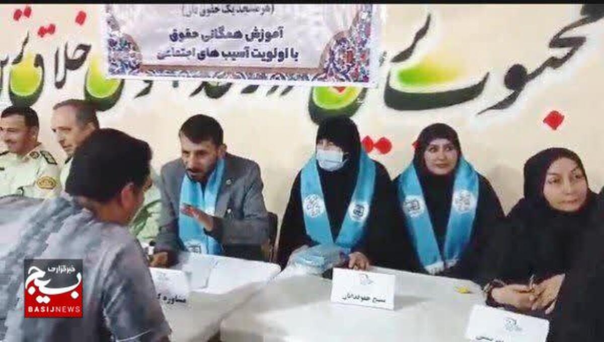 طرح حقوق یاران جهادگر در حسینیه امام حسین (ع) شهرک دانش اجرا شد