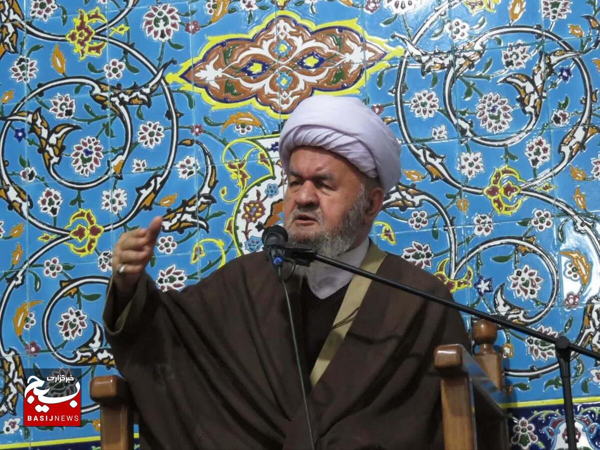 امام علی(ع) مظهر شجاعت، رشادت، ایستادگی و ازخودگذشتگی است