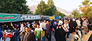 خرم‌آباد با عشق ولایت در برابر حمله دشمن سر خم نکرد+عکس