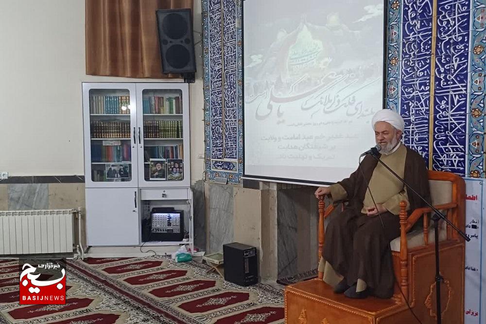 ملت ایران عزت را از مکتب علی(ع) آموخته و زیر بار ظلم نمی‌رود